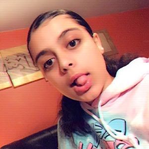 Meet your Posher, Sana